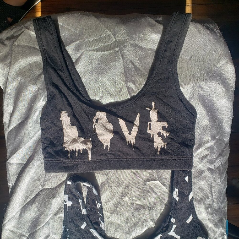 Blackheart and See You Monday Medium Sportsbra